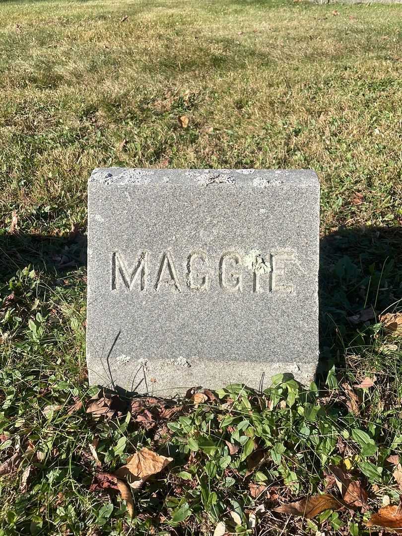 Maggie Wallace Sprague's grave. Photo 4