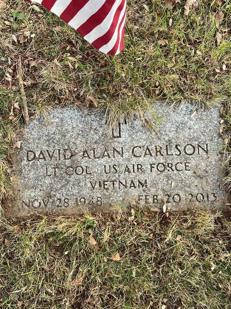 David Alan Carlson's grave. Photo 4