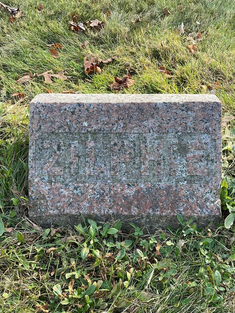 Zelphie M. Smith's grave. Photo 5