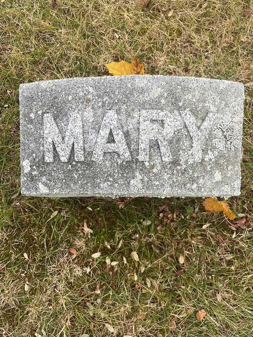 Mary Elizabeth Lafaver's grave. Photo 4