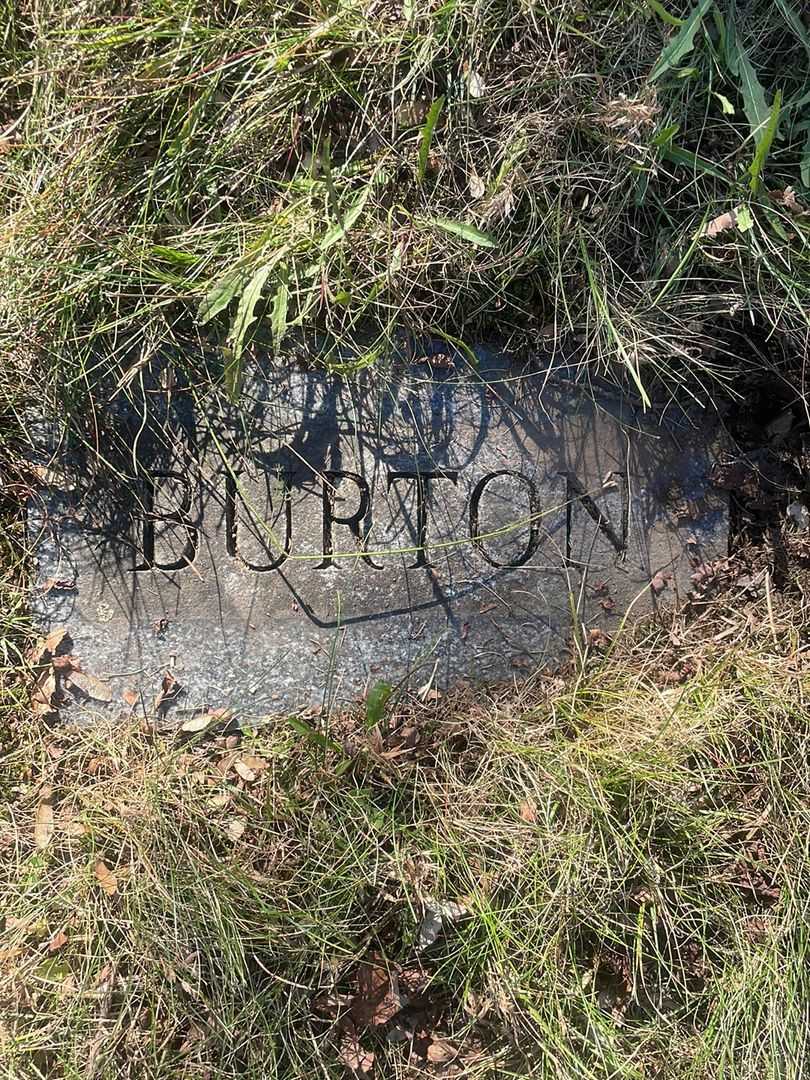 Burton C. Lafaver's grave. Photo 4