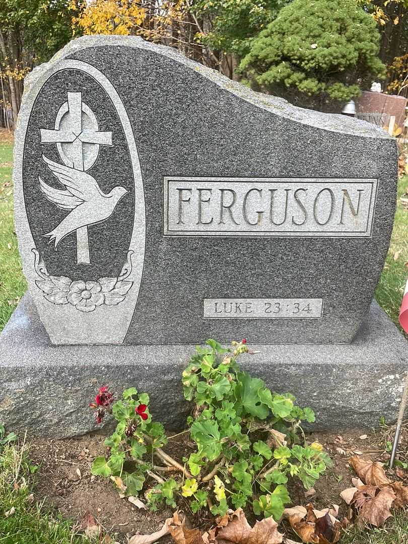 Peter Ferguson's grave. Photo 1