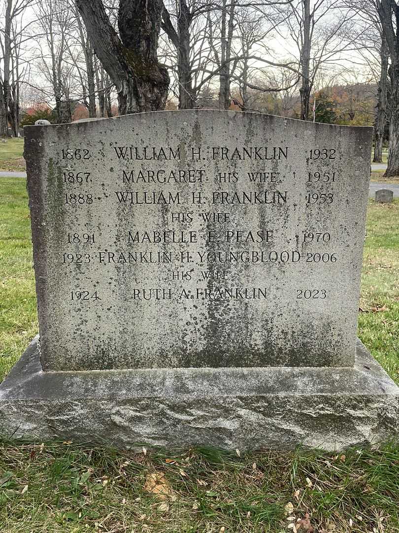 Franklin H. Youngblood's grave. Photo 3