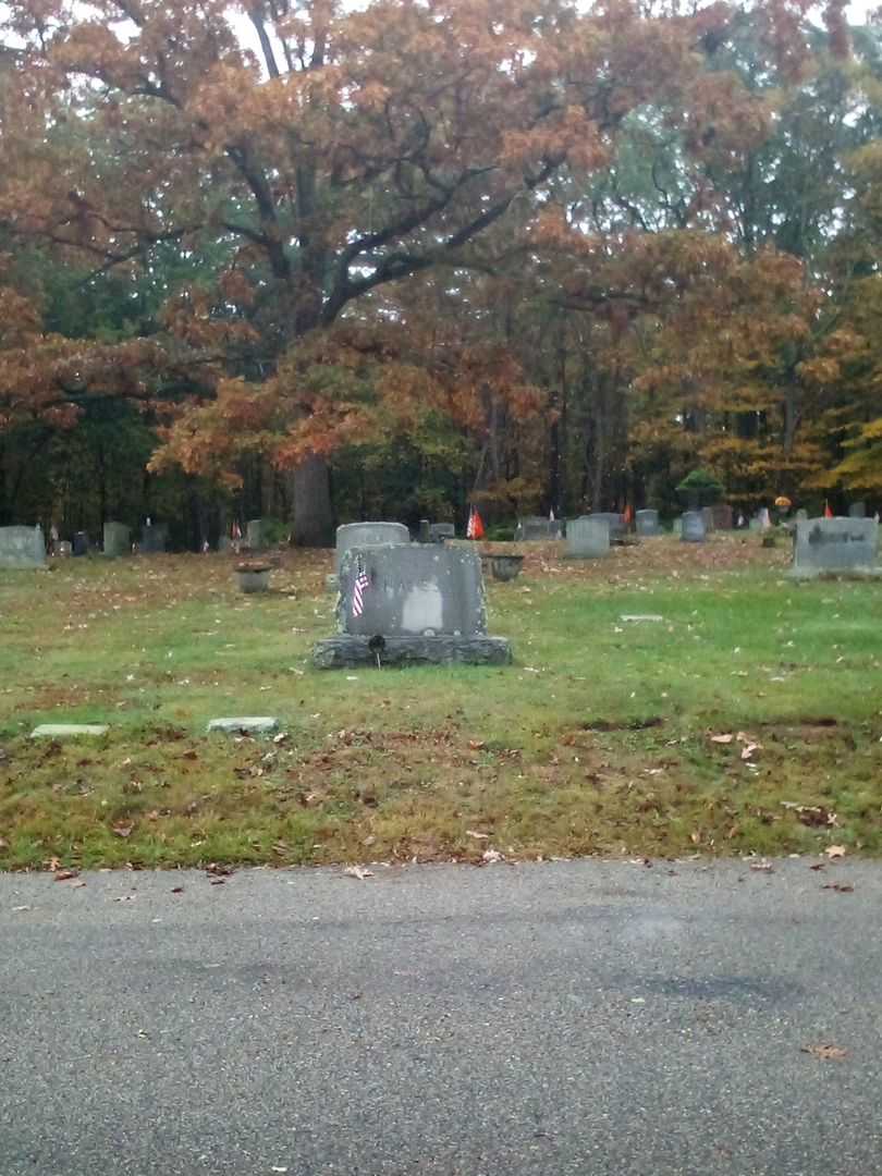 Alice M. Allen's grave. Photo 2