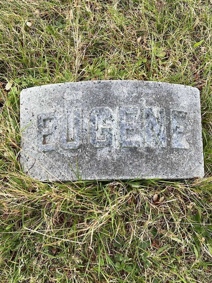 Eugene H. Cushing's grave. Photo 4