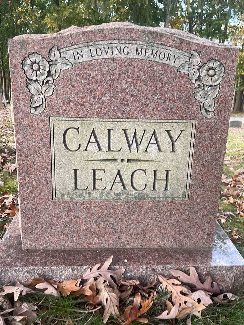 Mildred M. Calway's grave. Photo 4