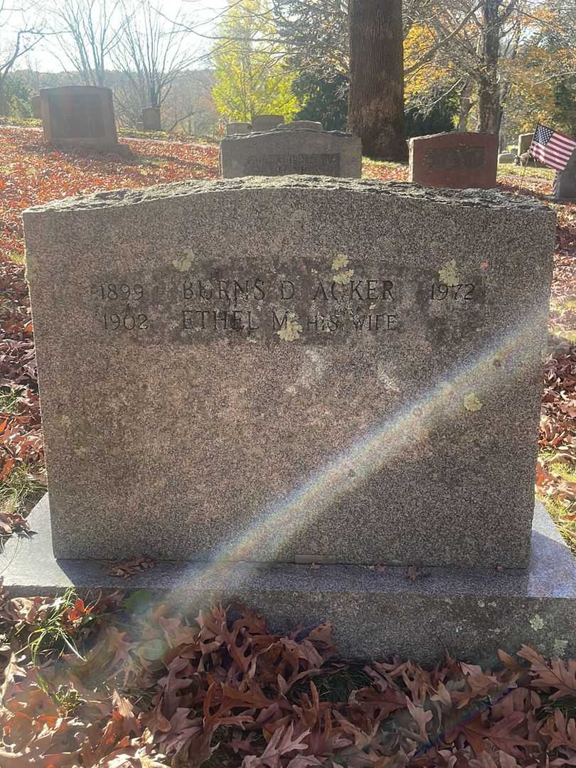 Ethel M. Acker's grave. Photo 2