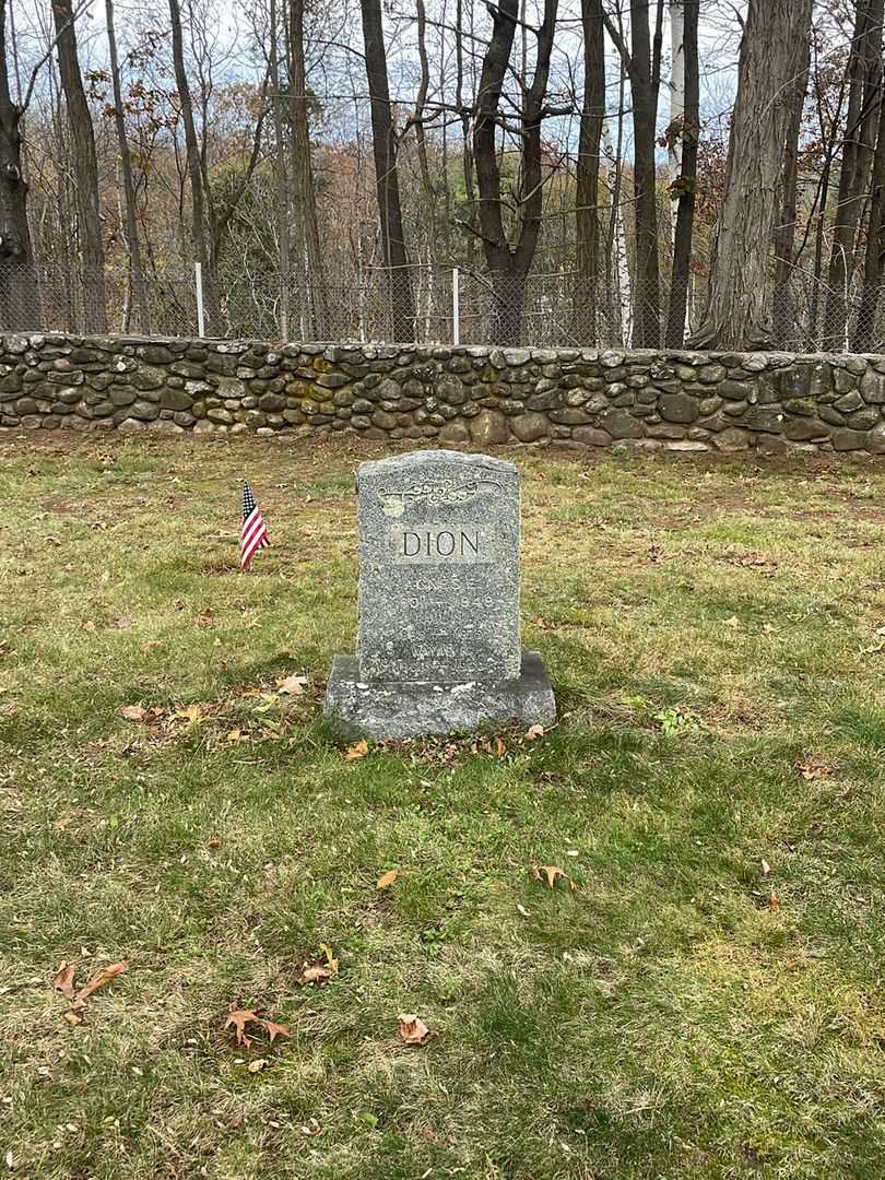 Claire I. Dauphinais Dion's grave. Photo 2