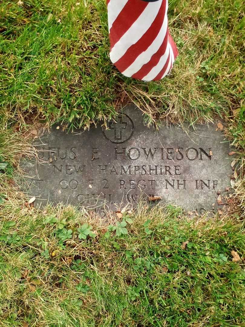 Rufus E. Howieson's grave. Photo 3