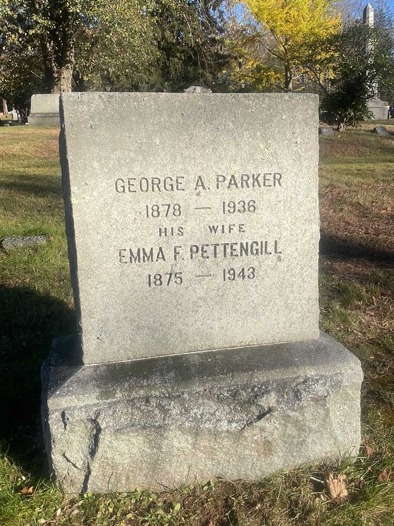 Albert Parker's grave. Photo 3