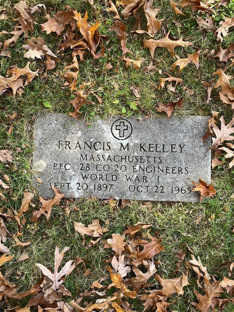 Francis M. Kelley's grave. Photo 4