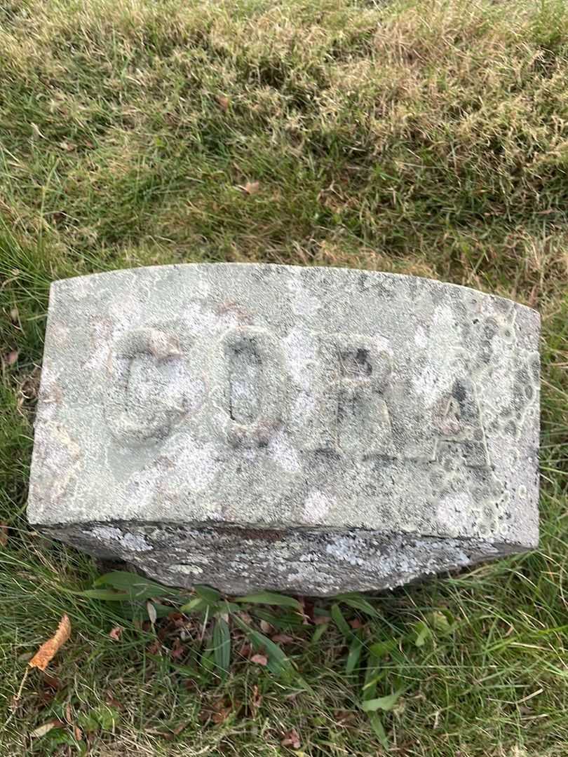 Cora L. Wadleigh's grave. Photo 4