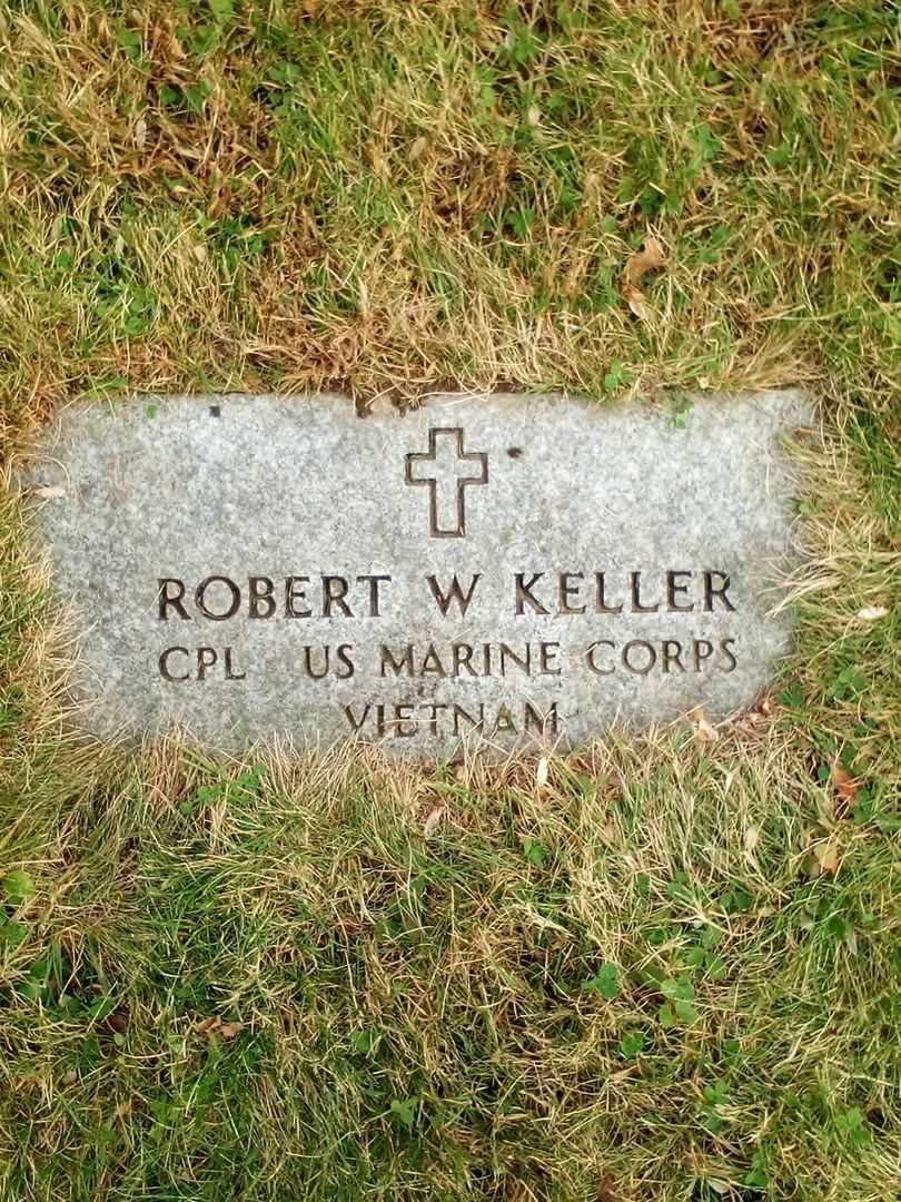Robert W. "Red" Keller's grave. Photo 3