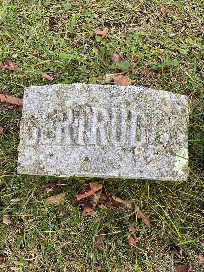 Gertrude L. Evans Kelly's grave. Photo 5