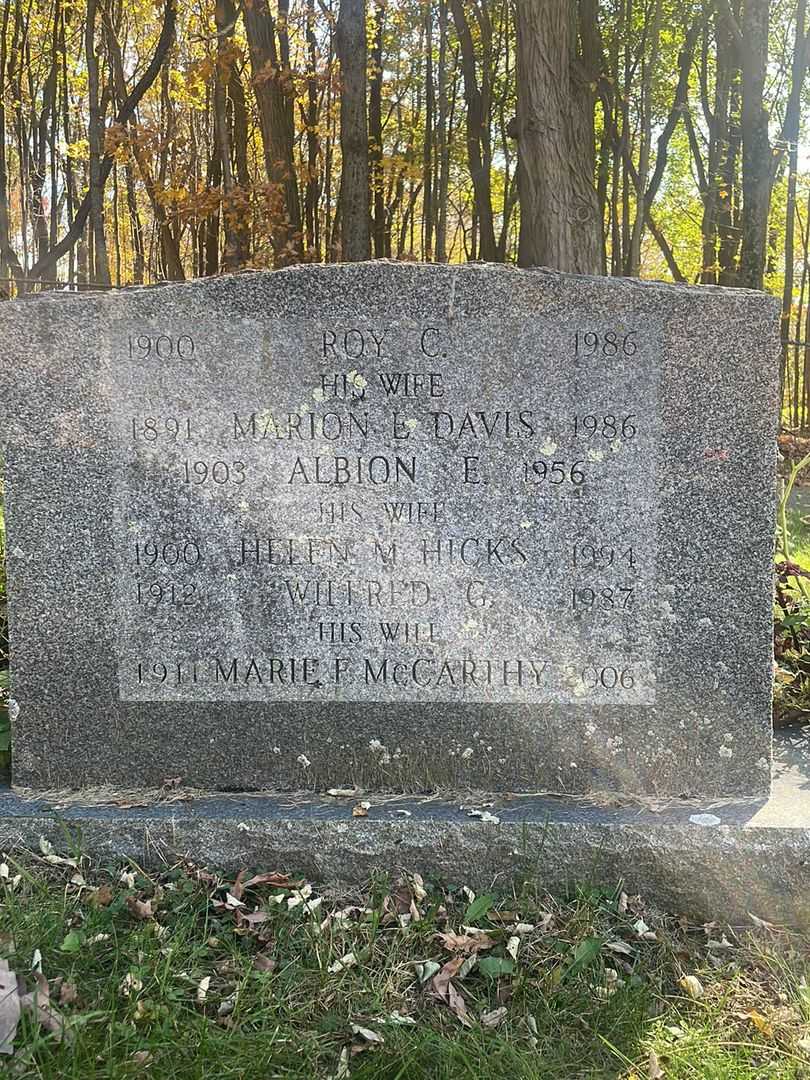 Marion E. Davis Journeay's grave. Photo 4