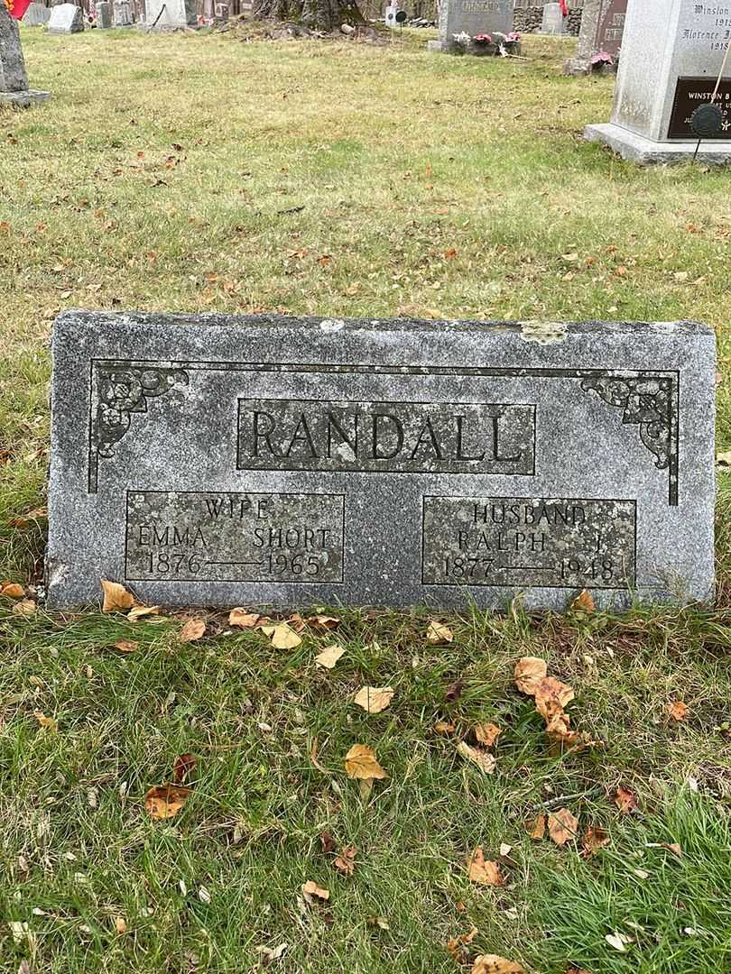 Ralph J. Randall's grave. Photo 1