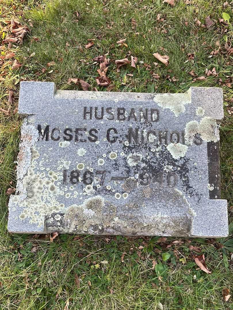 Moses G. Nichols's grave. Photo 3