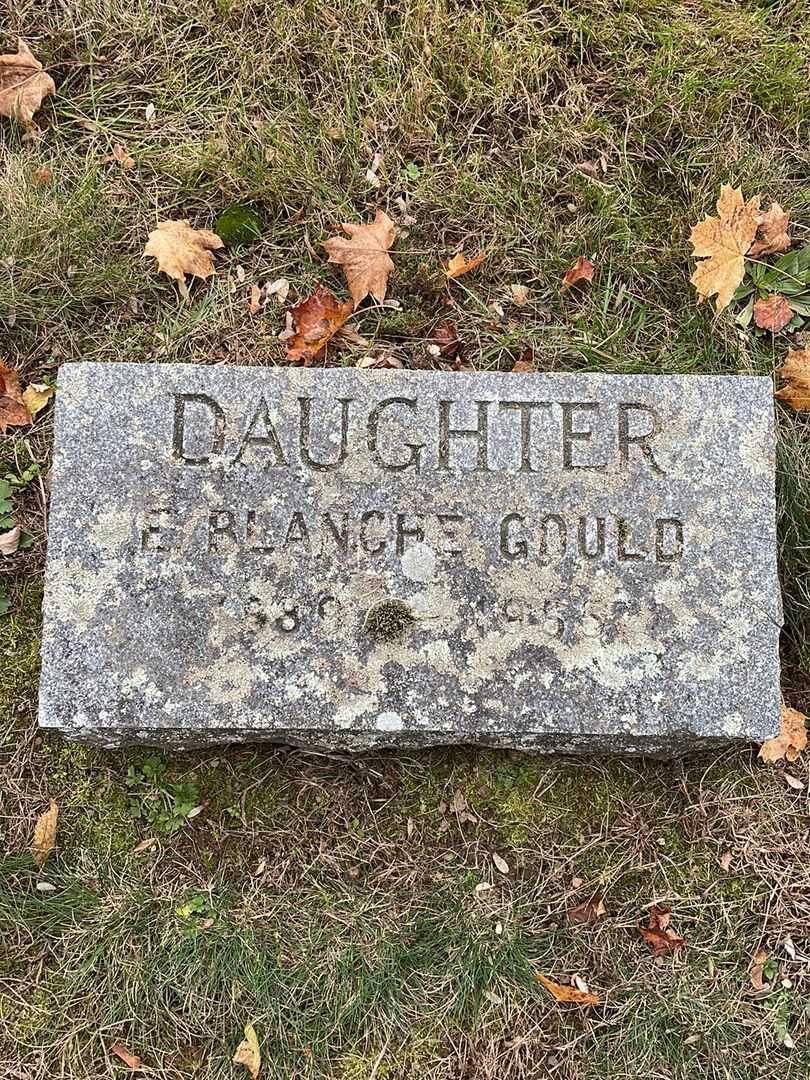 E. Blanche Gould's grave. Photo 3