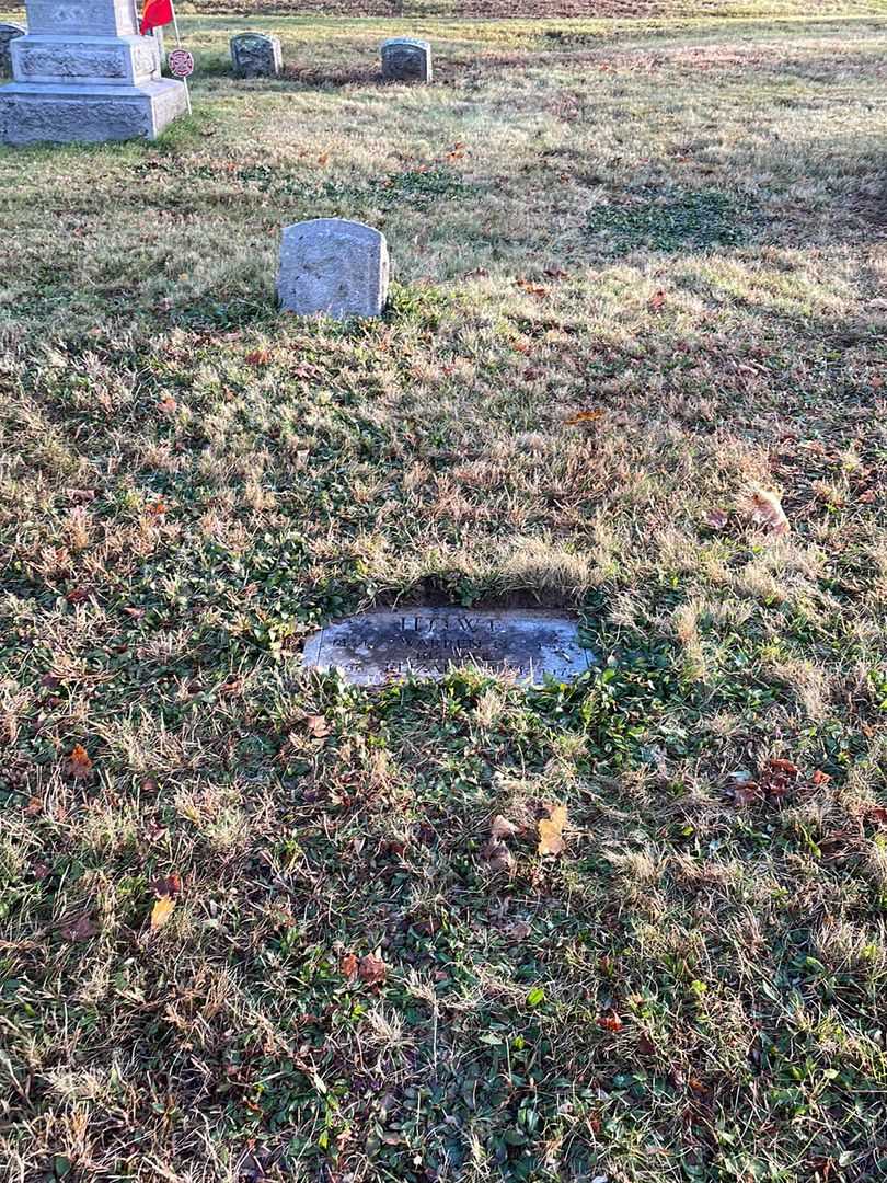 Warren N. Howe's grave. Photo 2