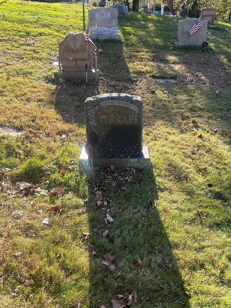 Raymond F. Ferrari's grave. Photo 4