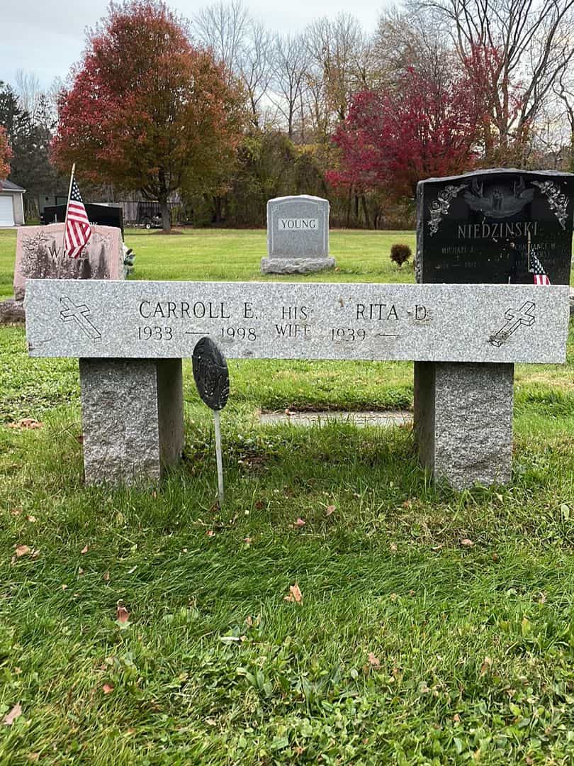 ROBERT PERRY WELLS's grave. Photo 1