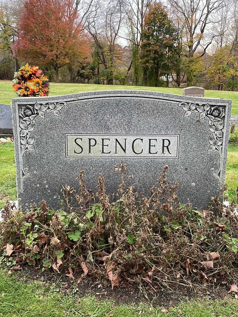 Lois E. MacAskill Spencer's grave. Photo 1